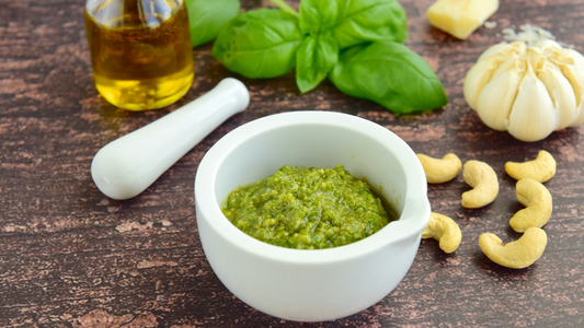 Recipe: Vegan Basil Pesto - perfect for summer!